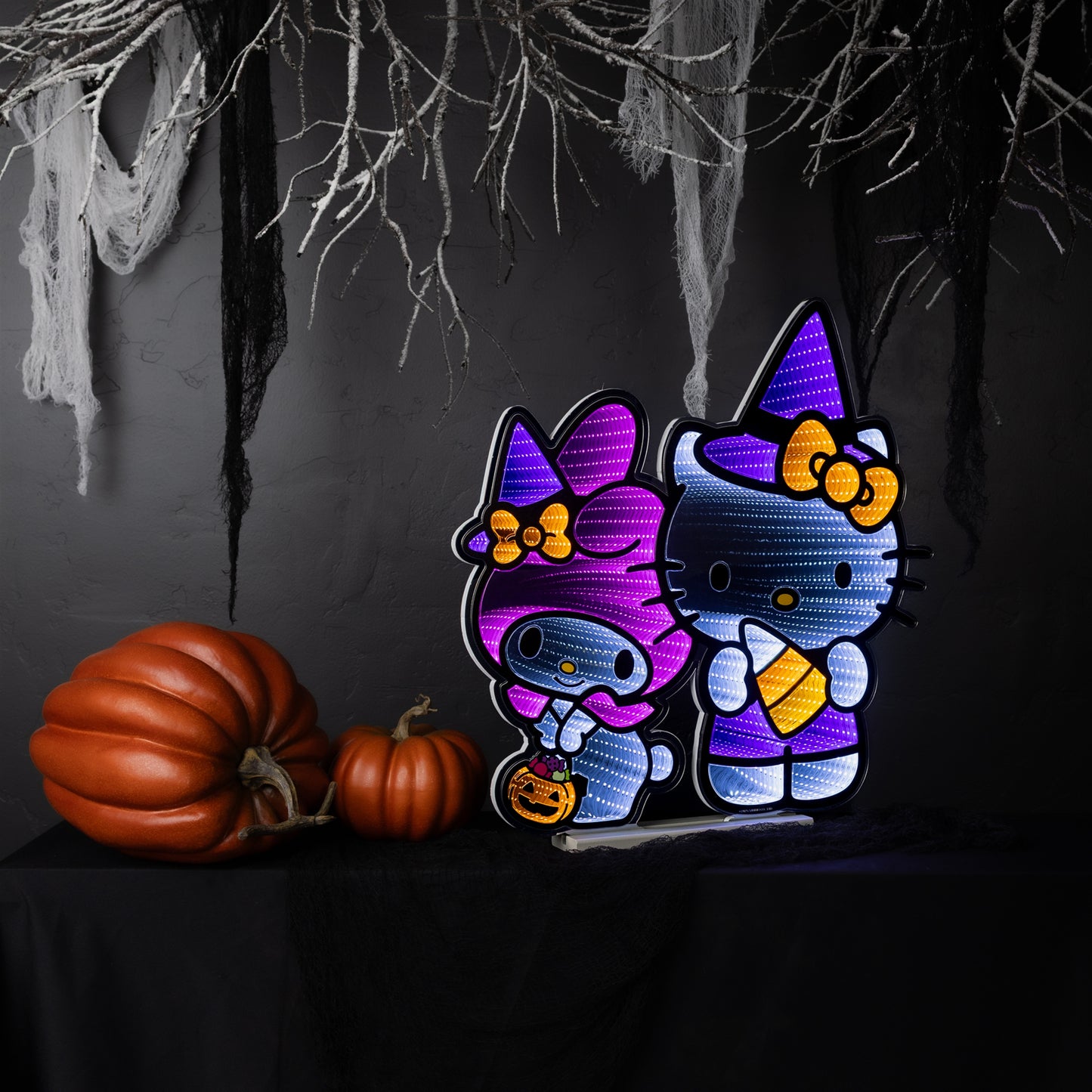 Hello Kitty®️ and Friends Halloween Ekkolight 24”H