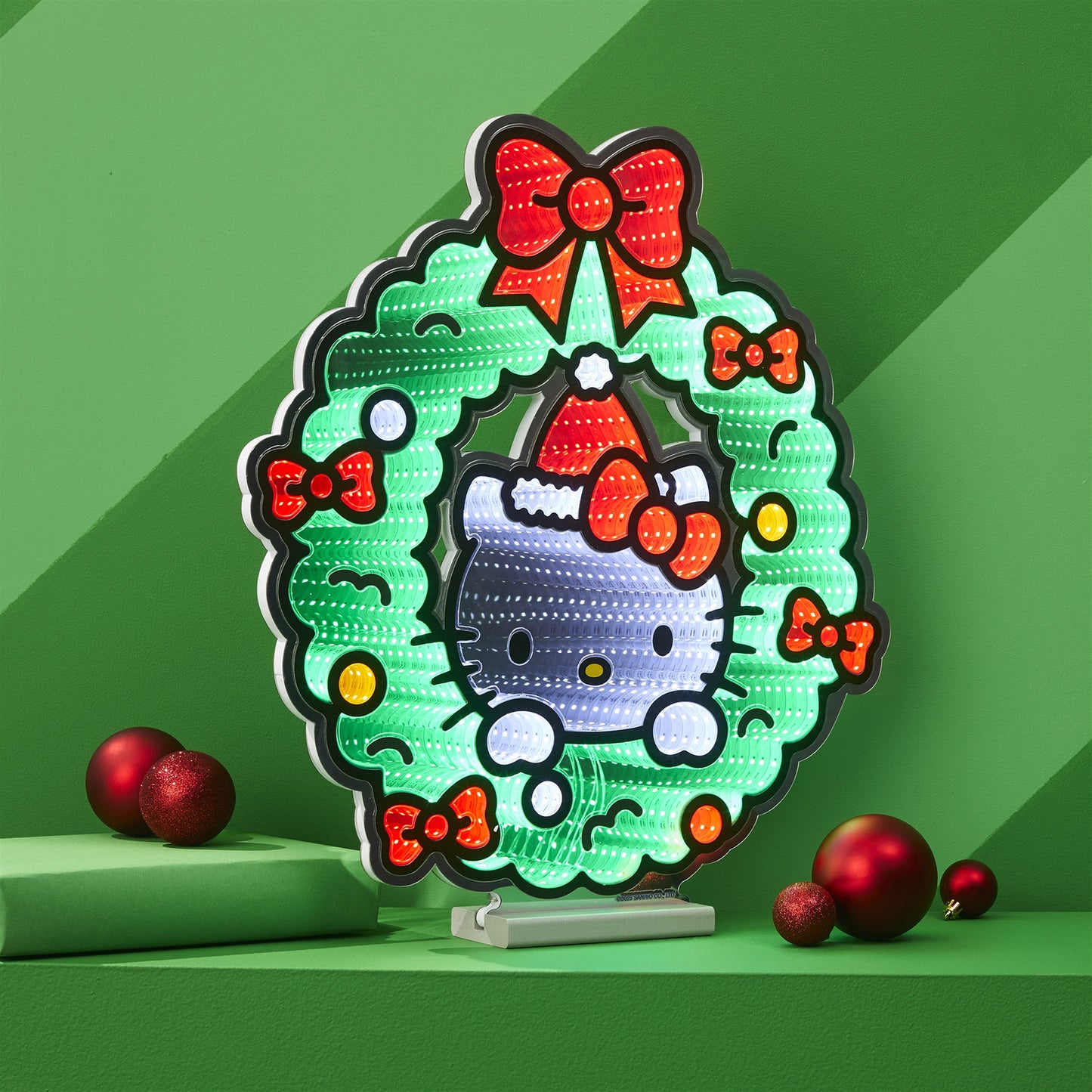 Hello Kitty®️ Wreath Ekkolight 20”H