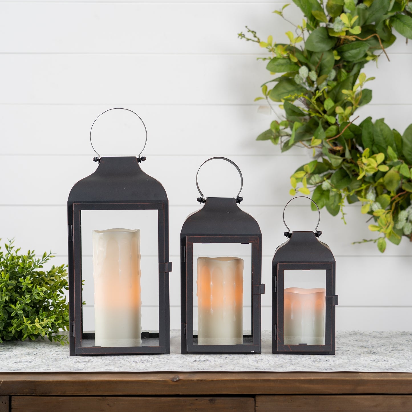 Modern Black Metal Lantern (Set of 3)