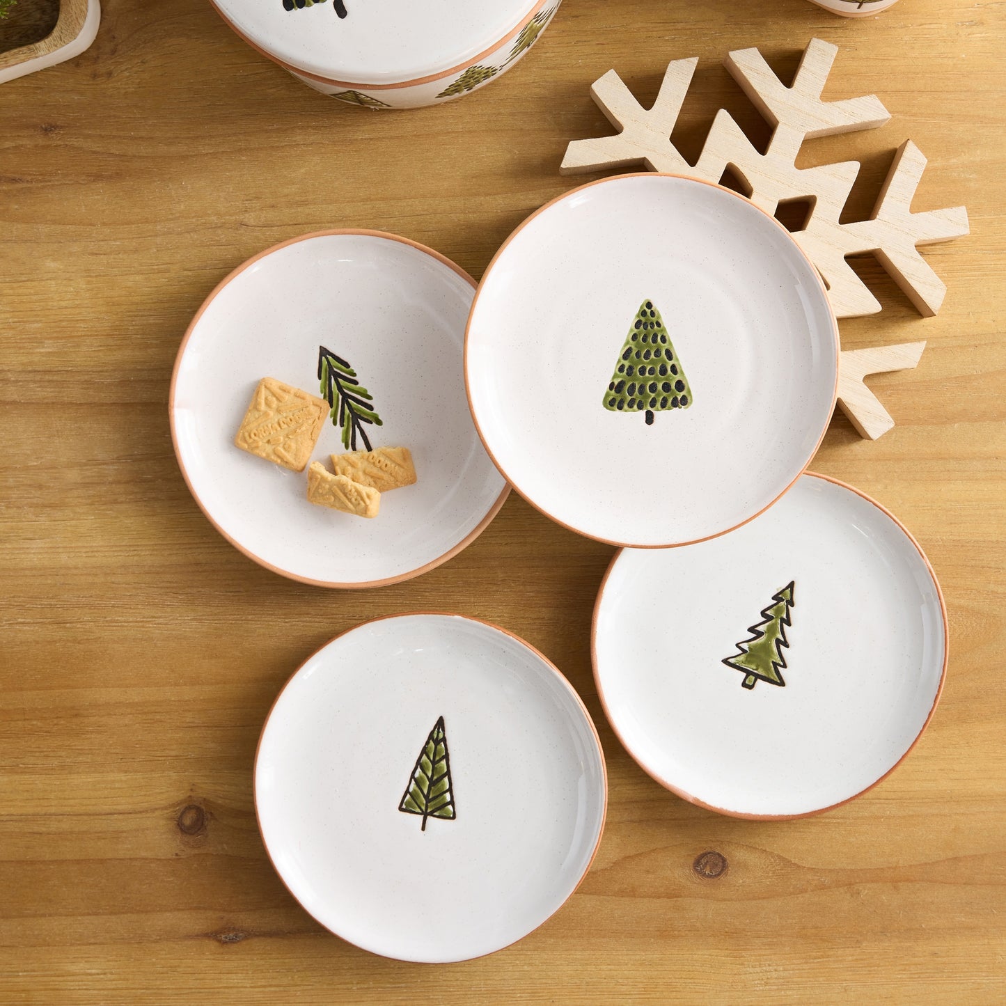 Ceramic Pine Tree Plate (Set of 4)