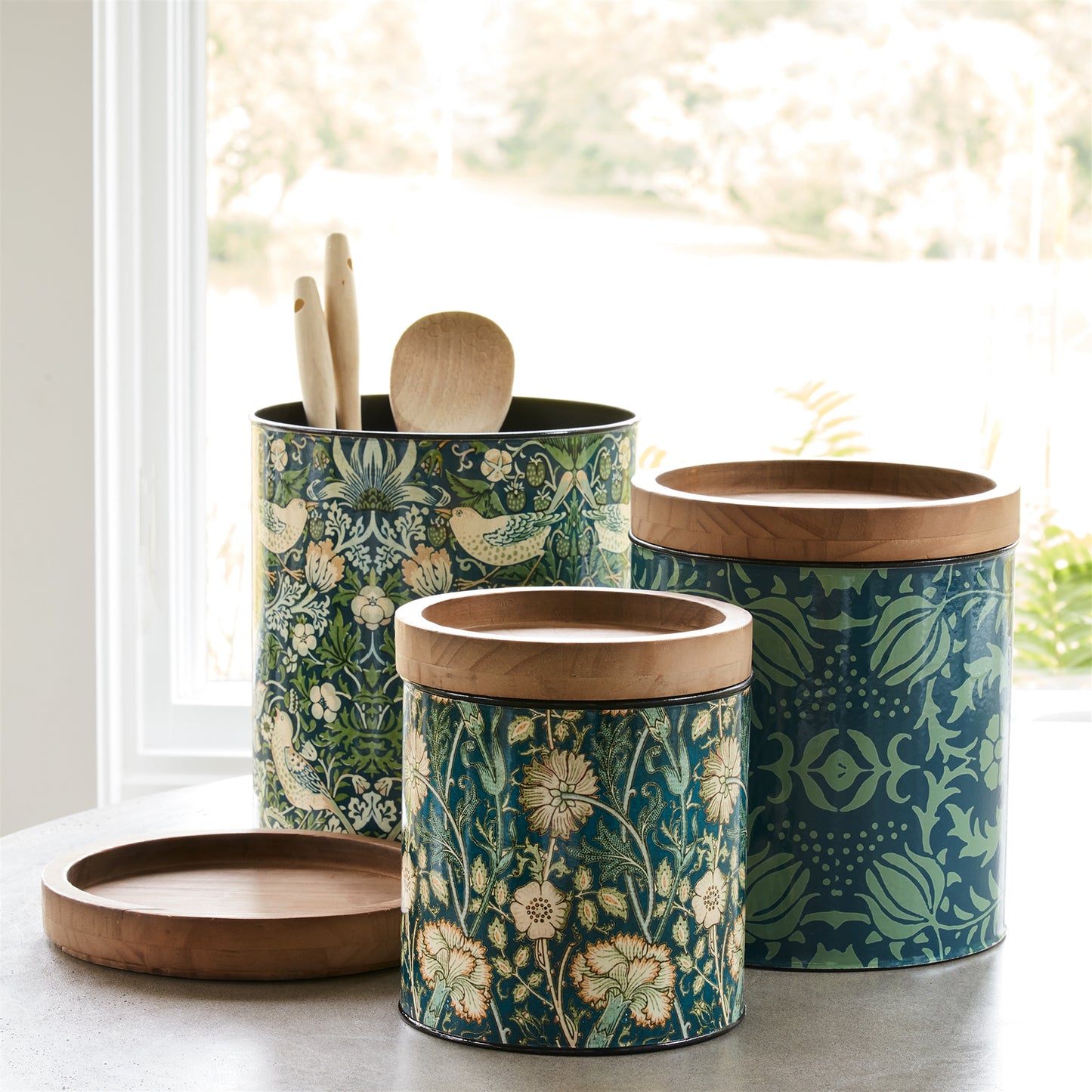 Round William Morris Canister (Set of 3)