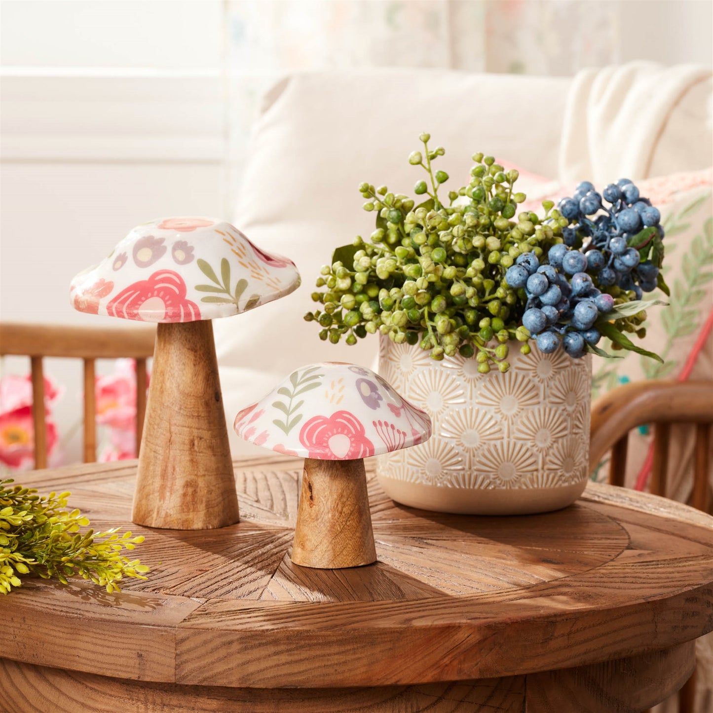 Wood Floral Patterned Mushroom (Set of 2)