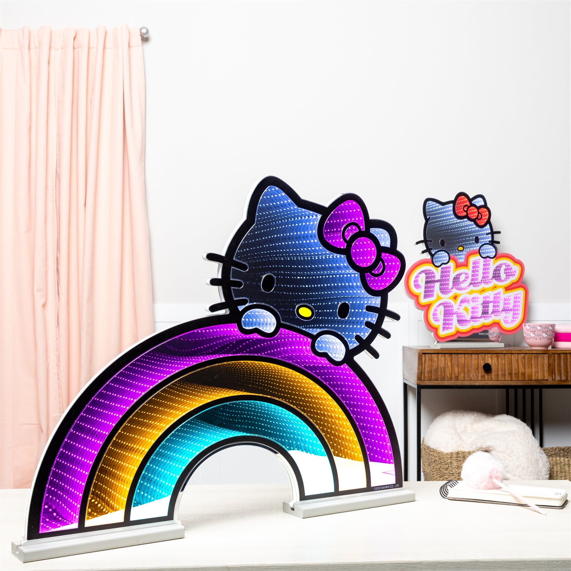 Hello Kitty®️  Rainbow Ekkolight 24"H